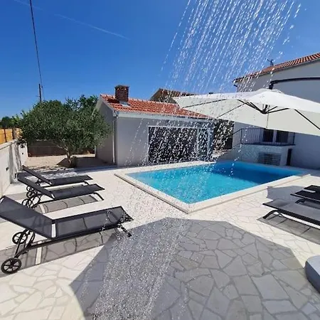 Kuca Za Odmor Feniks Villa *