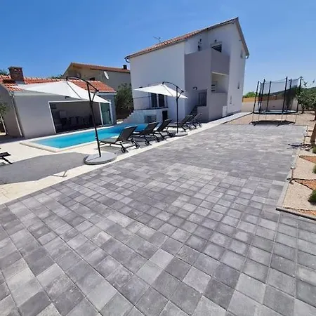 Kuca Za Odmor Feniks Villa *